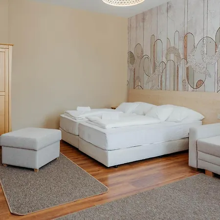 Csaba Vendeghaz Izsák