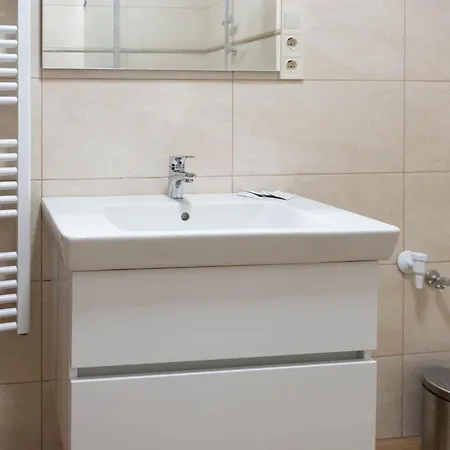 Csaba Vendeghaz Izsák