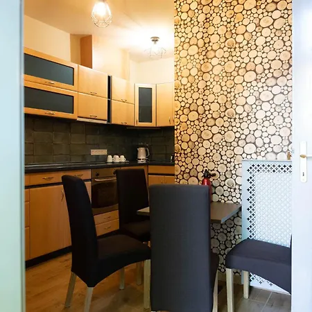 Csaba Vendeghaz Izsák