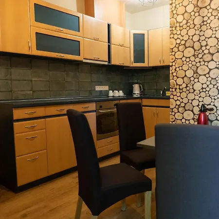 Csaba Vendeghaz Izsák