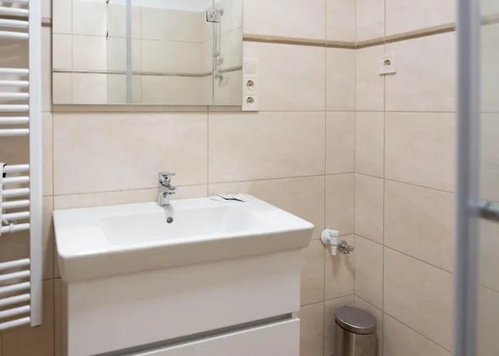 Csaba Vendeghaz Izsak